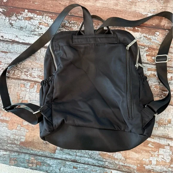 Roots Black Quilted Backpack with Zipper - Picture 5 of 6